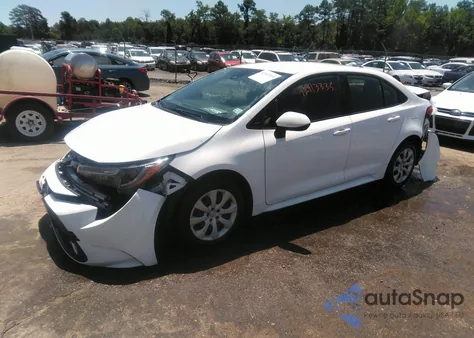 2021 Toyota Corolla Le z USA, uszkodzony, nr VIN JTDEPMAE0MJ121565